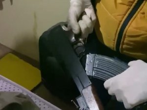 Savaşa Hazırlanır Gibi Mühimmat Saklamışlar: 8 Gözaltı