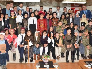 Öğrenciler Milli Kahramanlarıyla Bütünleşti