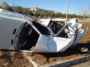 Şanlıurfa’da Tır İle Otomobil Çarpıştı: 1 Ölü, 3 Yaralı