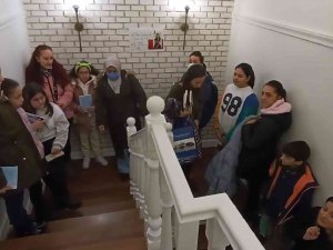 İ̇mza Günü İzdihamı İndirim Kuyruklarını Aratmadı