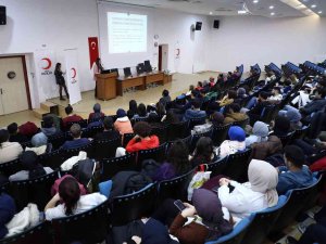 Gaün’de Lösemi̇ Ve Lösev Semineri