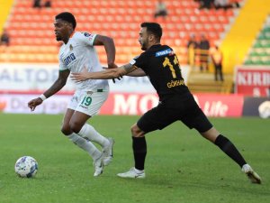 Spor Toto Süper Lig: Alanyaspor: 2 - Kayserispor: 0 (İ̇lk Yarı)