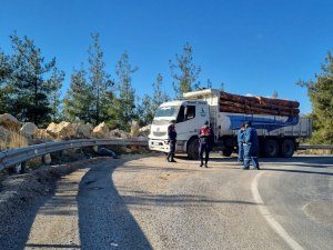 Rahatsızlanıp Aracından İndiği Sırada Kafasını Çarpıp Öldü