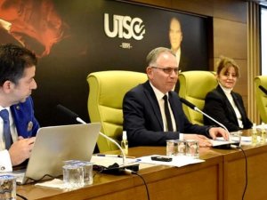 2022 Yılında Ticaretin Dengesi Bozuldu