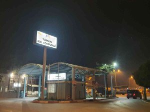 Tarsus Hal Kompleksinde Aydınlatma Sistemi Yapıldı