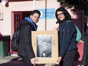 Subü Öğrencileri Akyazı’da Kitap Bağışı Yaptı