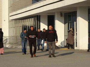 Sgk’nın Önü Eyt’liler İle Doldu