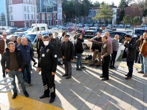 Eyt Bekleyenler Sgk Binalarına Hücum Etti