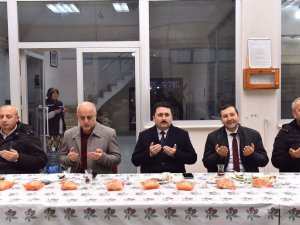 Başkan Avcı Personelinin Yanında