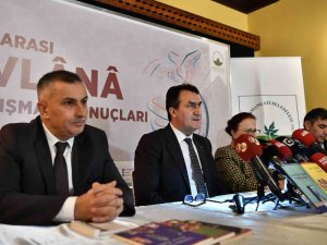 Mevlana Şiir Yarışması’na Kız Öğrenciler Damga Vurdu