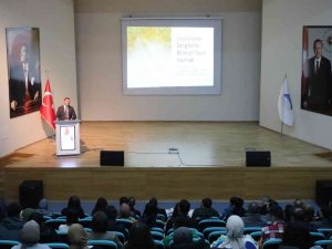 Ai̇çü’de “Uluslararası Dergilerde Bilimsel Yayın Yapma Eğitimi” Semineri Düzenlendi