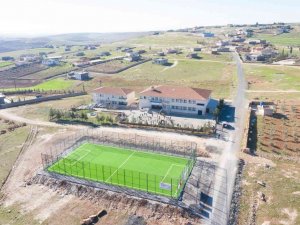 Eyyübiye’ye Yapılacak 20 Halı Sahadan 5’i Tamamlandı