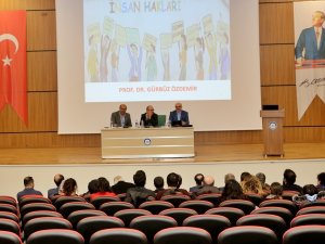 Modern Dünyada Ve İ̇slam’da İnsan Hakları Panelde Ele Alındı