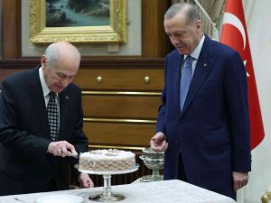 Cumhurbaşkanı Erdoğan’dan Bahçeli’ye Erken Doğum Günü Sürprizi