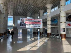 Ağrı’da Otogar Esnafından Başkan Sayan’a Teşekkür Pankartı
