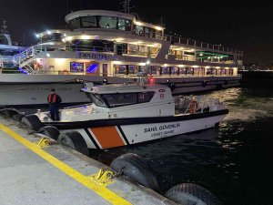 İ̇stanbul Boğazı’nda Yılbaşı Öncesi Teknelere Kaçak Ve Sahte İçki Denetimi