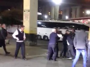 15 Temmuz Demokrasi Otogarı’nda Şoför Ve Muavin Bir Yolcuyu Öldüresiye Dövdü