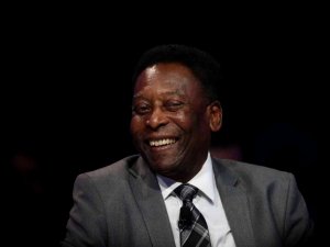 Dünya Futbolunun Acı Günü: Pele Hayatını Kaybetti
