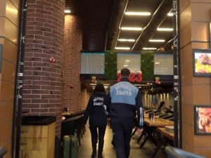 Zabıta Ekipleri İ̇stiklal Caddesi’ndeki İşletmeleri Denetledi