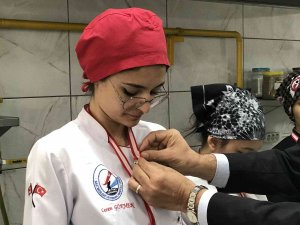 Bir Altın Da Okul Müdüründen
