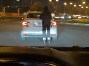 Canını Hiçe Saydı Metrelerce Yol Tutunarak İlerledi