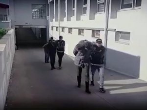 Avukatın Kullandığı Araçtan 7 Kilodan Fazla Metamfetamin Çıktı