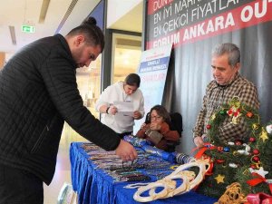 Engelli Ve Yaşlıların El Emeği Ürünleri Sergide Değer Buluyor