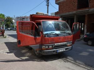 Kamyonu Çalıştırmayınca Çalamadılar