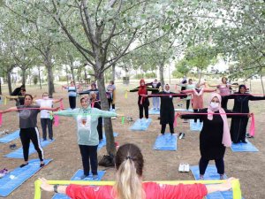 Anne Şehir İle 17 Bin Kişi Zumba Yaptı