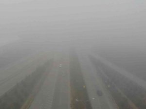 43 İlin Geçiş Güzergahında Yoğun Sis: Görüş Mesafesi 50 Metreye Düştü