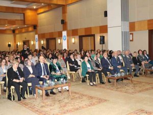 Türk Dünyasında “Sosyal Hayat Ve Çalışma Hayatında Kadın” Kurultayının Sonuç Bildirgesi Açıklandı