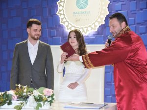 Başiskele’de Bu Yıl 942 Çift Dünya Evine Girdi