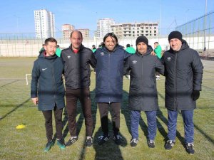 Sivas Belediyespor’un Yeni Teknik Direktörü Hayrettin Yerlikaya İlk İdmanına Çıktı