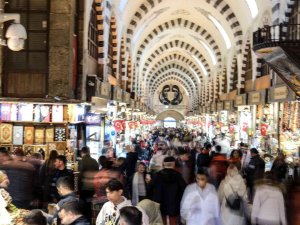Eminönü’nde Yılbaşı Yoğunluğu