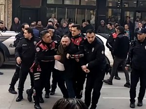 İ̇negöl’de Alacak Verecek Kavgasında 3 Kişi Bıçaklandı