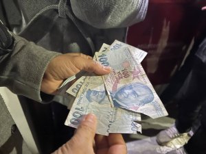 Atm’den Para Çekenler Gözlerine İnanamadı