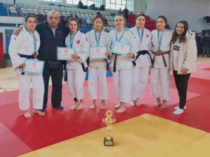 Yunusemre Belediyespor Süper Lig’de