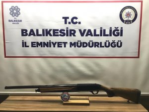Balıkesir’de Polis 48 Aranan Şahsı Yakaladı