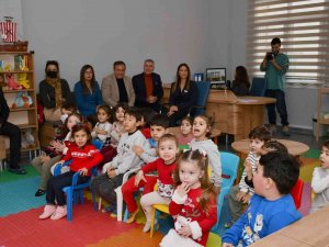 Anne Baba Ve Çocuk Merkezi’nde Yeni Yıl Coşkusu Yaşandı