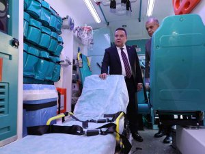 Büyükşehir Belediyesi Bünyesine 2 Yeni Hasta Nakil Ambulansı Kattı