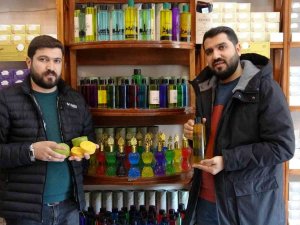 Mardin’de Turistlerin Yoğun İlgisi İle 100 Tonluk Sabun Satışı Yapıldı