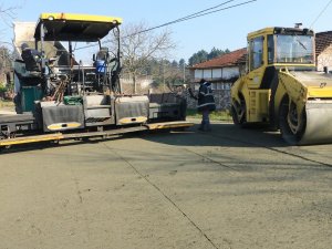 Üçköprü Köyüne Beton Asfalt Atıldı