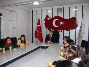 Kaymakam Özçelik’ten ‘Çevreme Duyarlıyım, Değerlerime Sahip Çıkıyorum’ Projesine Destek