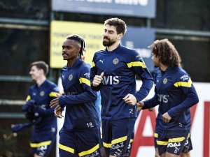Fenerbahçe, Antalyaspor Maçı Hazırlıklarını Sürdürdü