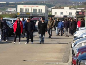 Yeni Yıl Öncesi Oto Pazarında Hareketlilik