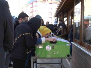 Küçük Melis Son Yolculuğuna Uğurlandı