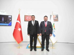 Başkan Gürkan: “Siyasi Partiler Demokrasinin Vazgeçilmez Unsurlarıdır”