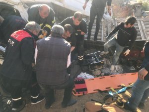 Cizre’de Kömür Yüklü Tır Şarampole Devrildi: 1 Ölü, 1 Yaralı