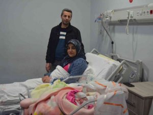 Malatya’da Yeni Yılın İlk Bebekleri İkiz Kardeşler Ayşe Ve Murat Oldu