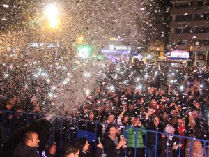 Antalya 2023’e Yapay Kar Yağışı Altında Girdi